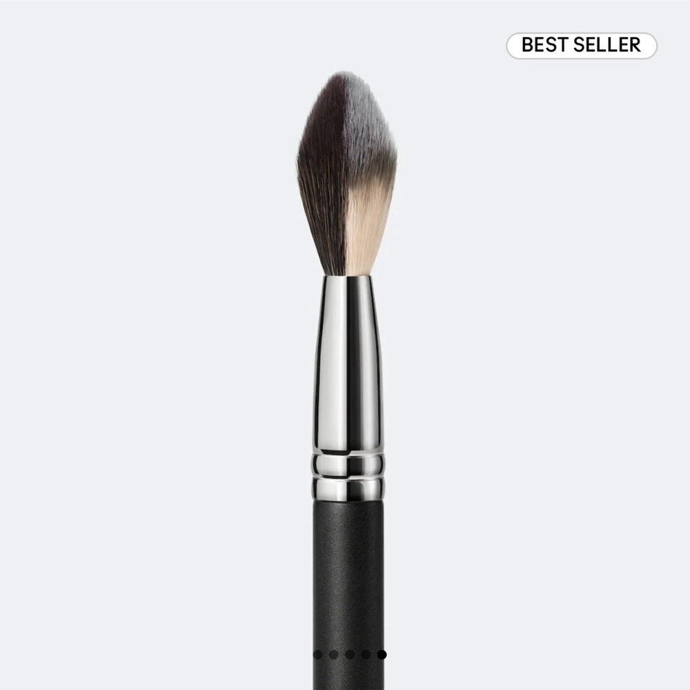 MAC Cosmetics 127 SYNTHETIC SPLIT FIBRE FACE BRUSH